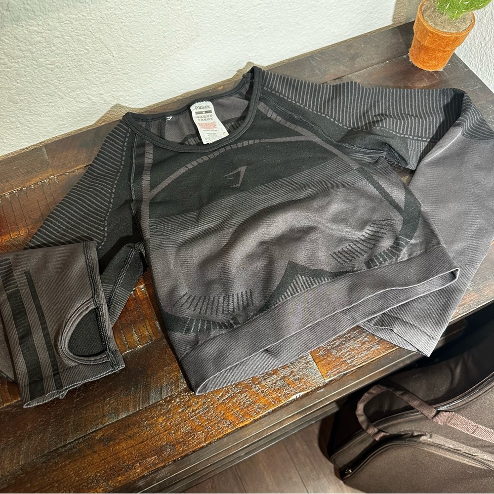 Gymshark Black Crop Top